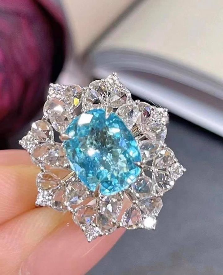 3.2ct Neon Blue Paraiba