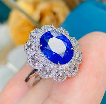 Load image into Gallery viewer, 3.81ct Blue Sapphire
