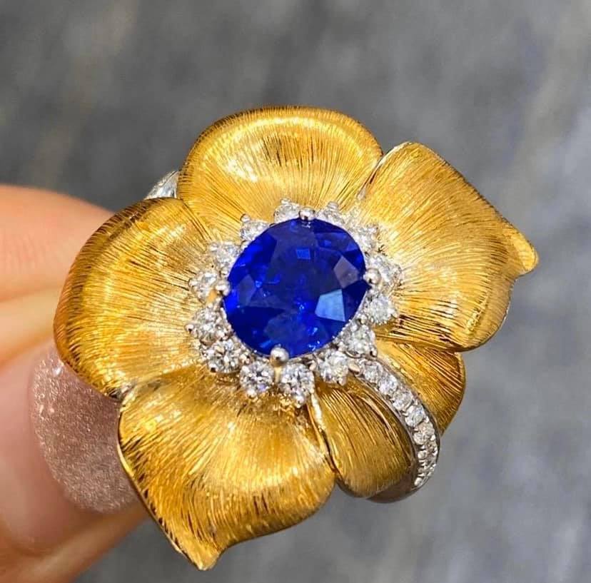 2.02ct Unheated Royal Blue Sapphire