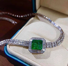 Load image into Gallery viewer, 4.55ct Vivid Green Emerald
