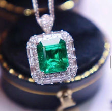 Load image into Gallery viewer, 1.85ct Vivid Green Emerald, INSIGNIFICANT OIL, Glassy!!!!
