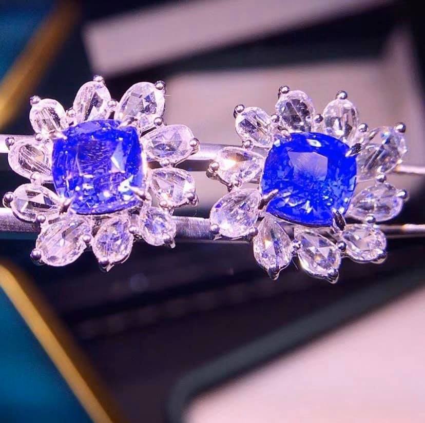 4.15ct Unheated Cornflower & Royal Blue Sapphire