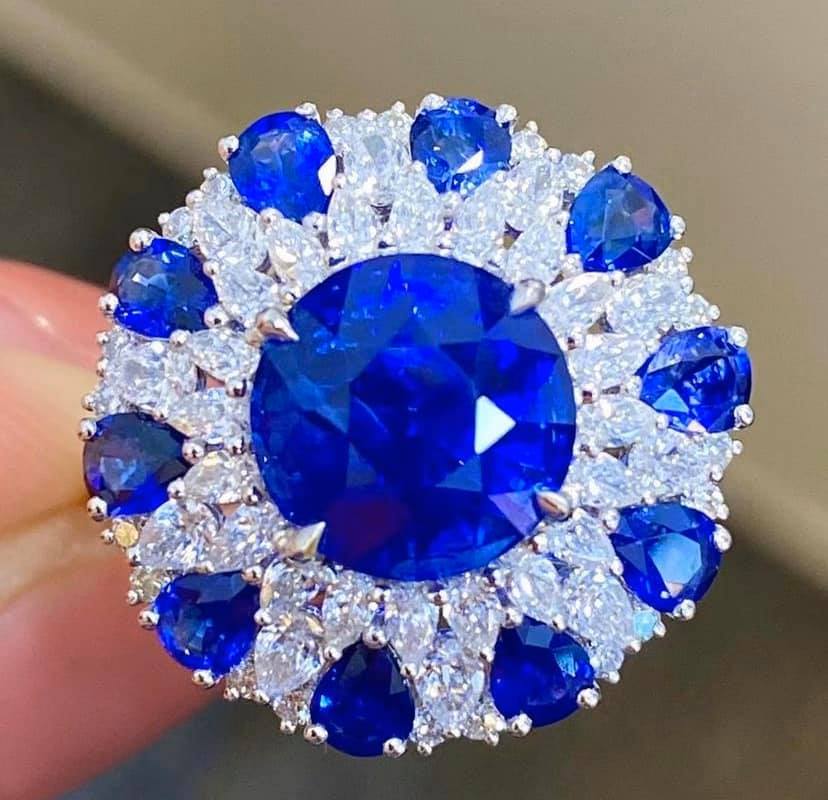 4.51ct Blue Sapphire!