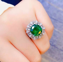 Load image into Gallery viewer, 6.23ct Vivid Green Emerald
