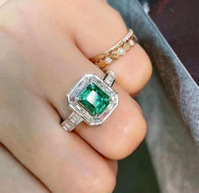 Load image into Gallery viewer, 1.53ct Vivid Green Emerald
