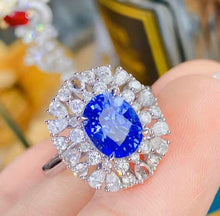 Load image into Gallery viewer, 5.52ct Blue Sapphire
