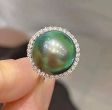 Load image into Gallery viewer, 12-13mm Peacock Green Tahitian Pearl
