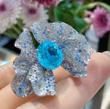 Load image into Gallery viewer, 6.72ct Neon Blue Paraiba
