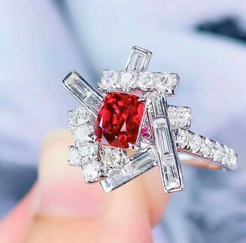 1.01ct Burma Jedi Vivid Red Spinel