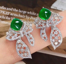 Load image into Gallery viewer, 2.12ct Vivid Green Emerald
