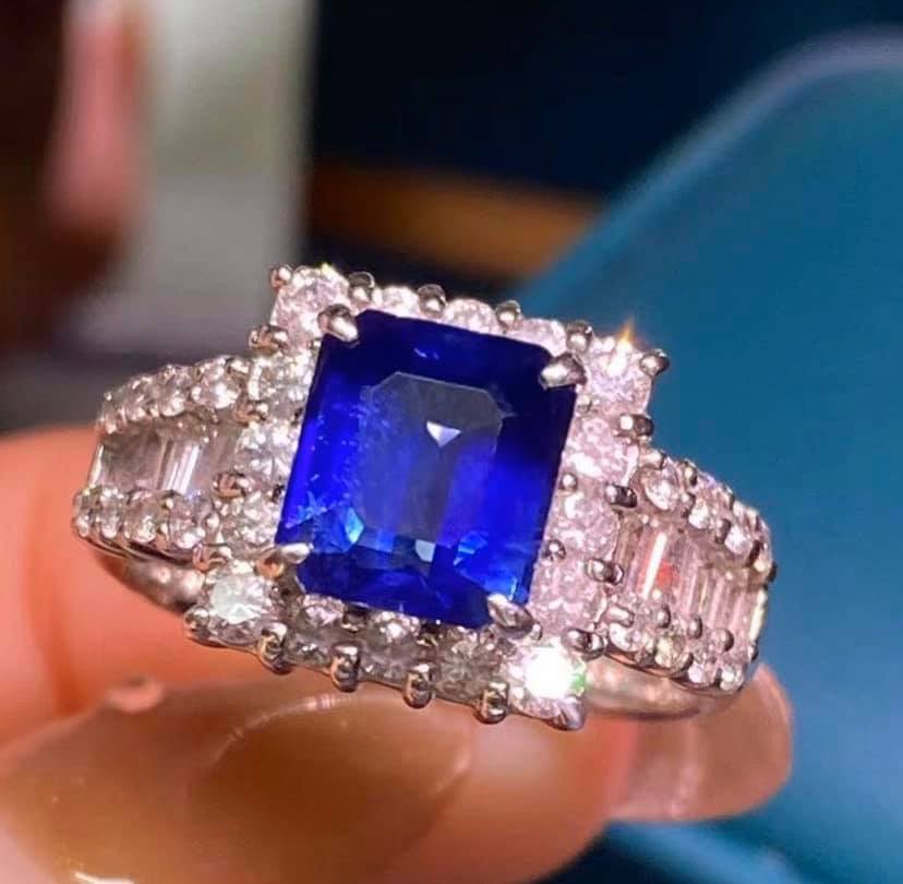 2.58ct Unheated Royal Blue Sapphire