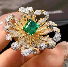 Load image into Gallery viewer, 5.62ct Vivid Green Emerald
