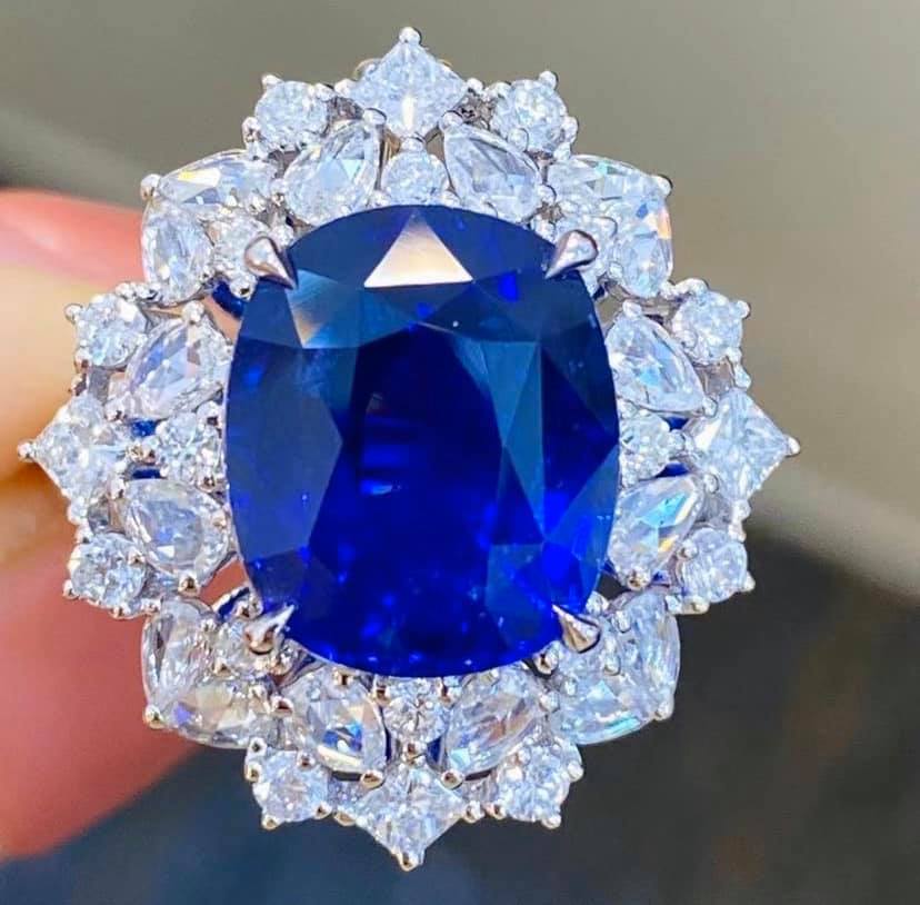 6.66ct Unheated Royal Blue Sapphire!