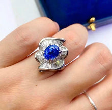 Load image into Gallery viewer, 2.6ct Unheated Cornflower Blue Sapphire
