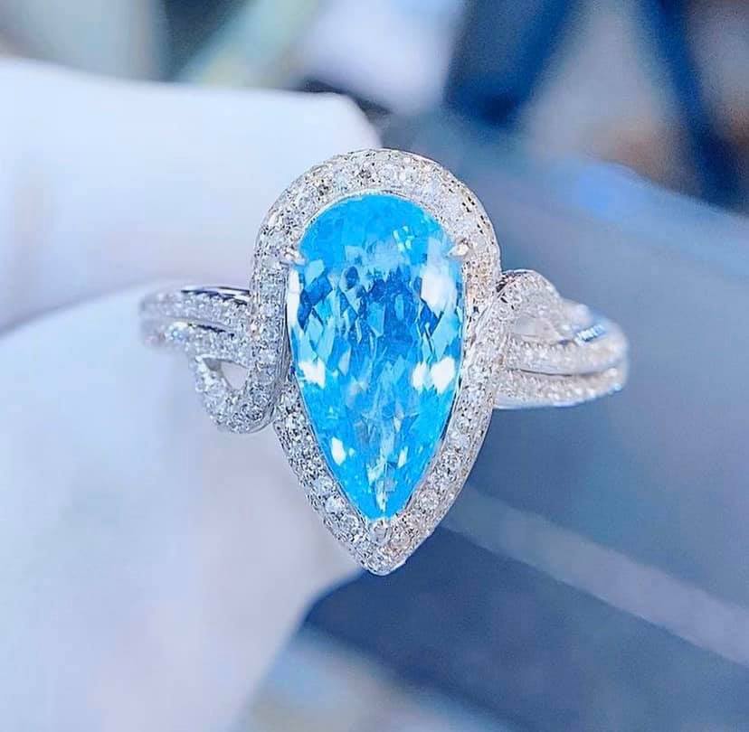 2.1ct Neon Blue Paraiba