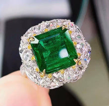 Load image into Gallery viewer, 3.74ct VERDANT Green Emerald
