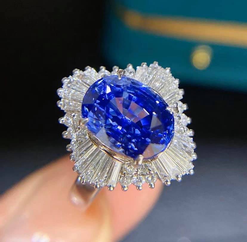 4.8ct Unheated Royal Blue Sapphire