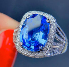 Load image into Gallery viewer, 5.12ct Cornflower Blue Sapphire
