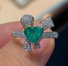Load image into Gallery viewer, 1ct Vivid Green Emerald
