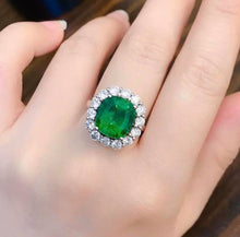 Load image into Gallery viewer, 4.8ct MUZO Green Emerald
