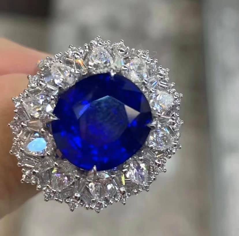 6.75ct Unheated Royal Blue Sapphire!