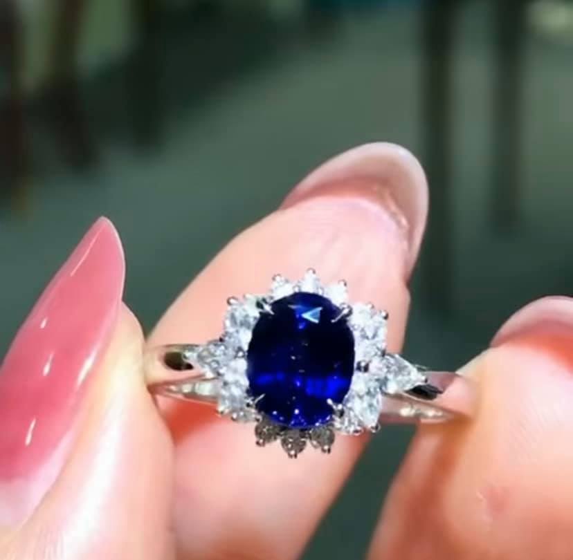 1.37ct Royal Blue Sapphire