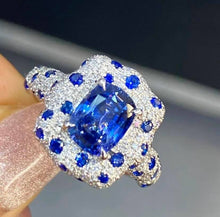 Load image into Gallery viewer, 2.24ct Cornflower Blue Sapphire
