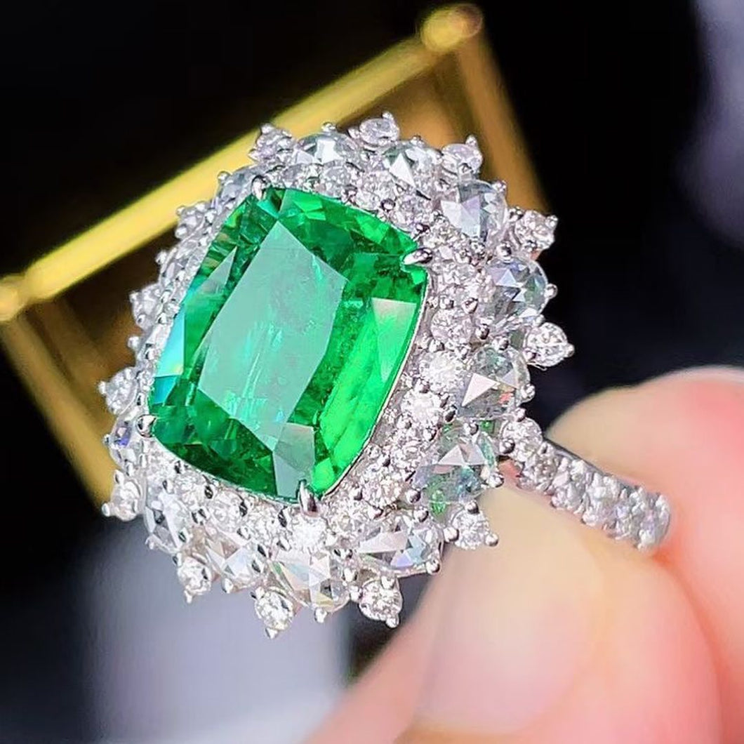 2.59ct Vivid Green Emerald