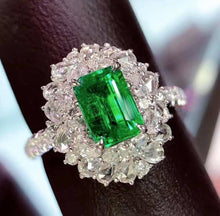 Load image into Gallery viewer, 1.1ct Vivid Green Emerald, Glassy!
