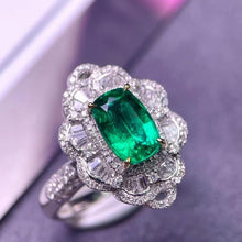 Load image into Gallery viewer, 1.5ct Vivid Green Emerald
