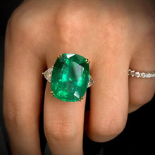 Load image into Gallery viewer, 16.3ct COLOMBIA MUZO Emerald!
