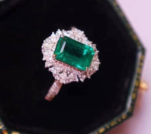 Load image into Gallery viewer, 2.4ct Vivid Green Emerald
