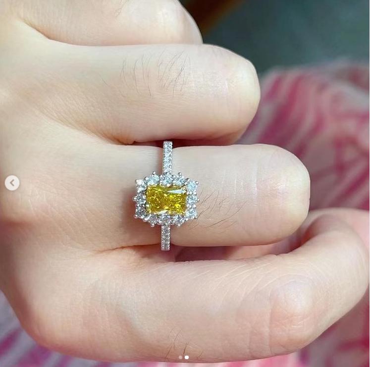 1ct Yellow Diamond