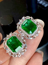 Load image into Gallery viewer, 5.65ct Vivid Green Emerald
