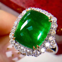 Load image into Gallery viewer, 9.5ct Vivid Green Emerald
