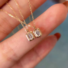 Load image into Gallery viewer, 0.25ct Emerald diamond Necklace *Preorder
