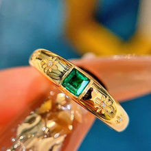 Load image into Gallery viewer, Colombia MUZO Green Emerald Ring
