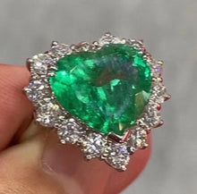 Load image into Gallery viewer, 6.5 Vivid Green Emerald, Glassy~
