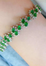 Load image into Gallery viewer, 9.8ct Vivid Green Emerald Bracelet
