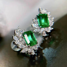 Load image into Gallery viewer, 1.6ct Vivid Green Emerald
