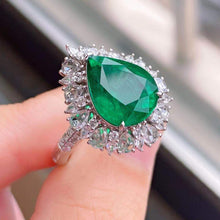 Load image into Gallery viewer, 4.26ct Rare Verdant Green Emerald (2 way wear)
