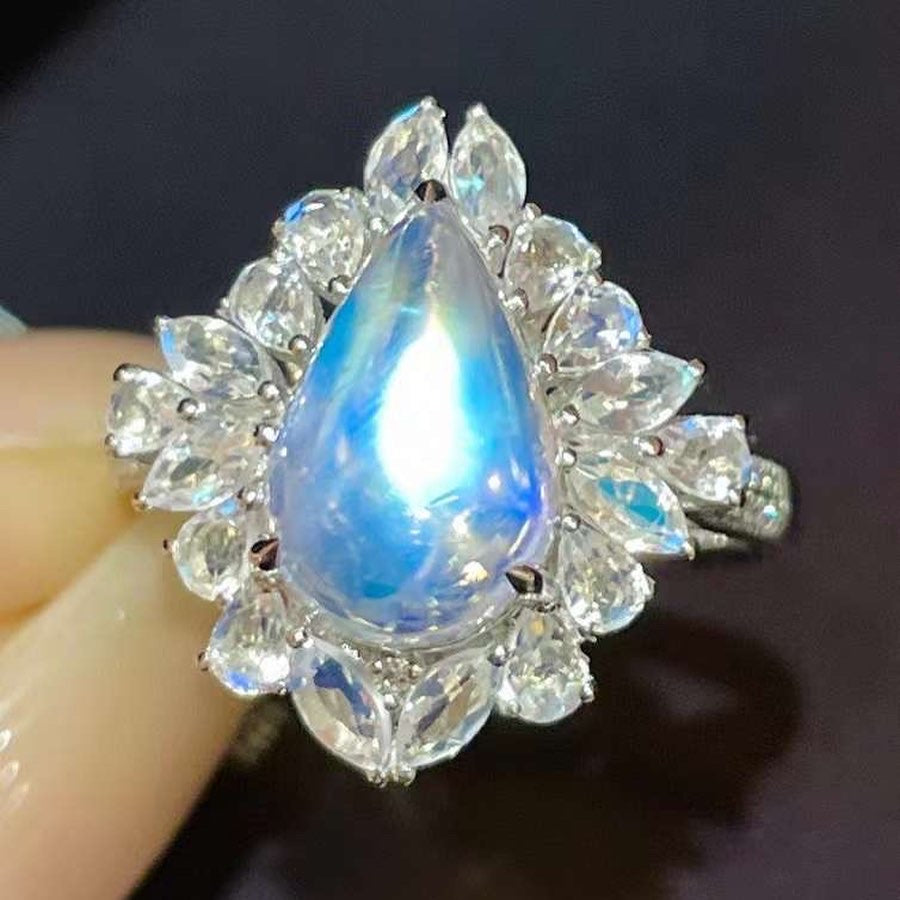 3.05ct Top Quality Moonstone