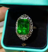 Load image into Gallery viewer, 9.1ct MUZO Green Emerald
