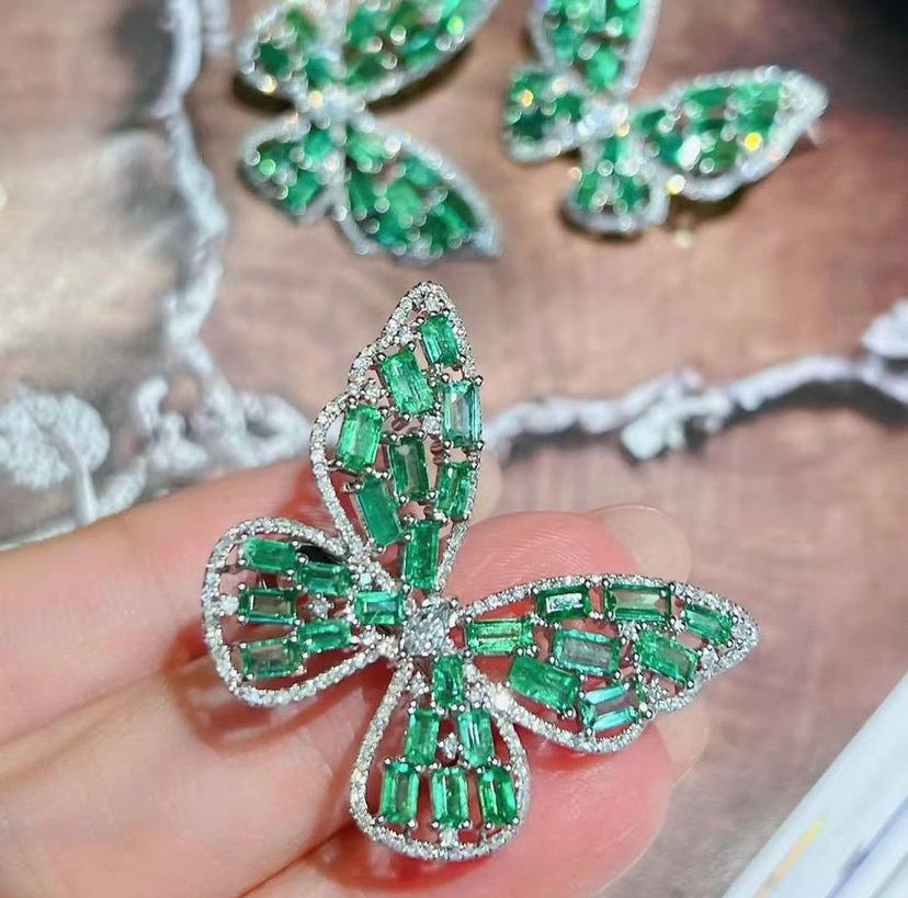 5.45ct Vivid Green Emerald (INSTOCK)