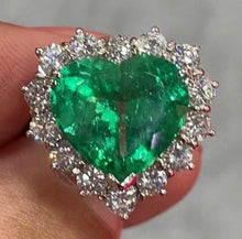 Load image into Gallery viewer, 6.5 Vivid Green Emerald, Glassy~
