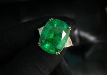 Load image into Gallery viewer, 16.3ct COLOMBIA MUZO Green Emerald!
