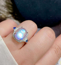 Load image into Gallery viewer, 6.75ct Top Quality Moonstone
