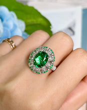 Load image into Gallery viewer, 2.4ct Glassy Vivid Green Emerald
