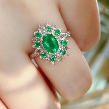 Load image into Gallery viewer, 1ct Vivid Green Emerald
