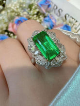 Load image into Gallery viewer, 3.52ct Vivid Green Emerald
